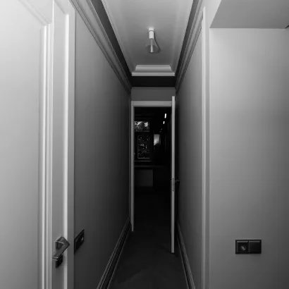 Шпаклёвка и покраска стен с выравниванием поверхности